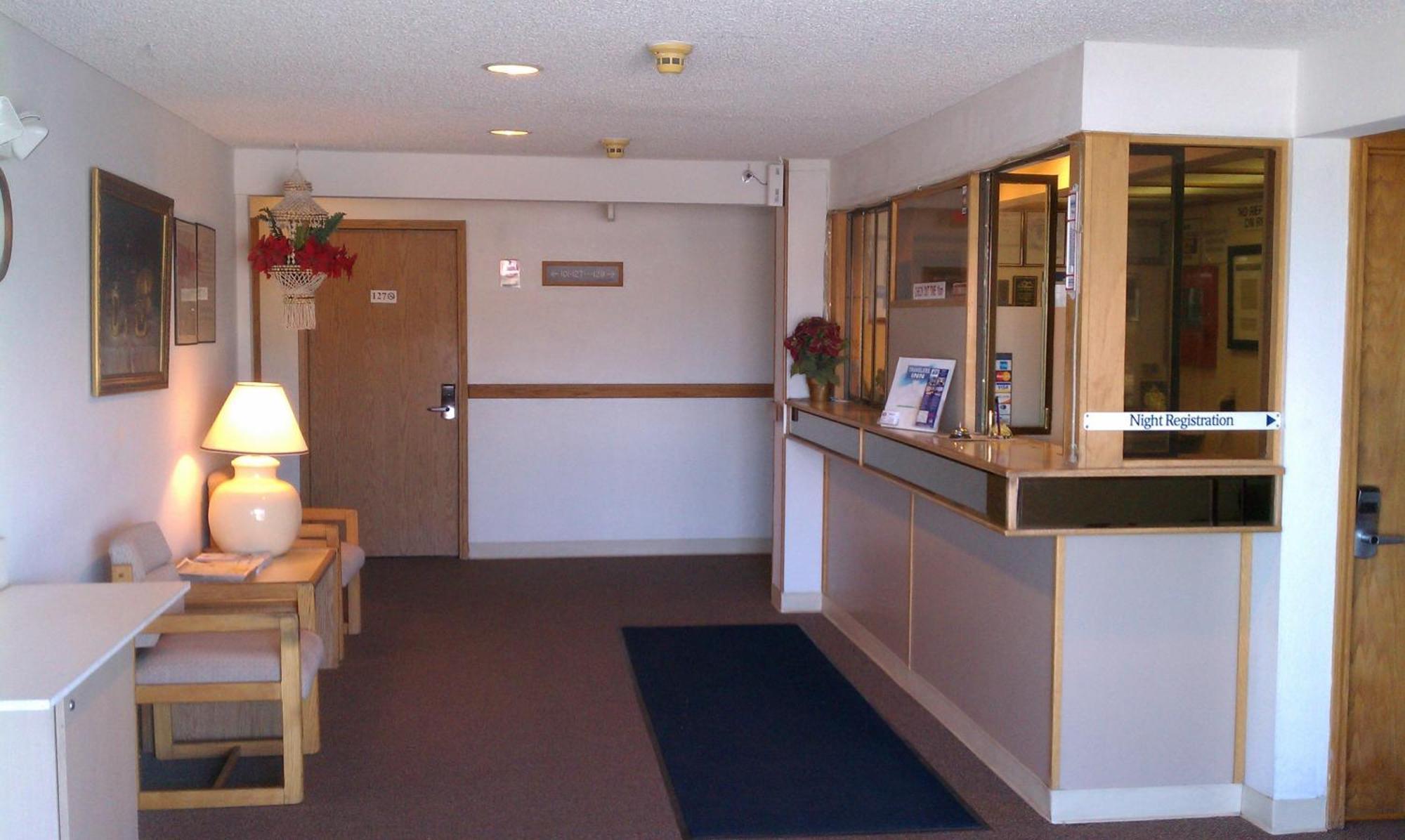 Colorado River Value Inn Булхед Сити Интериор снимка
