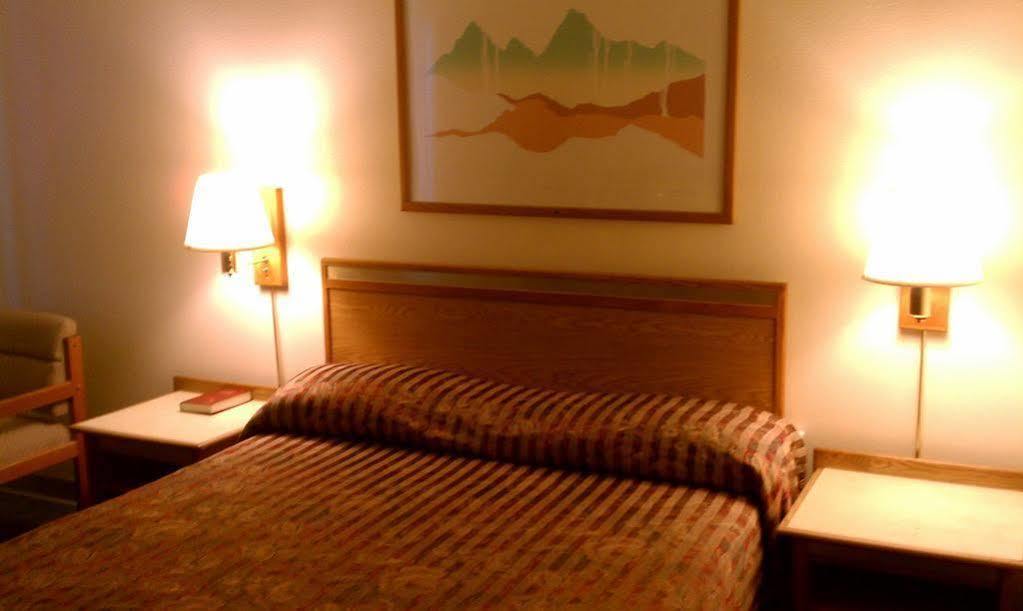 Colorado River Value Inn Булхед Сити Екстериор снимка