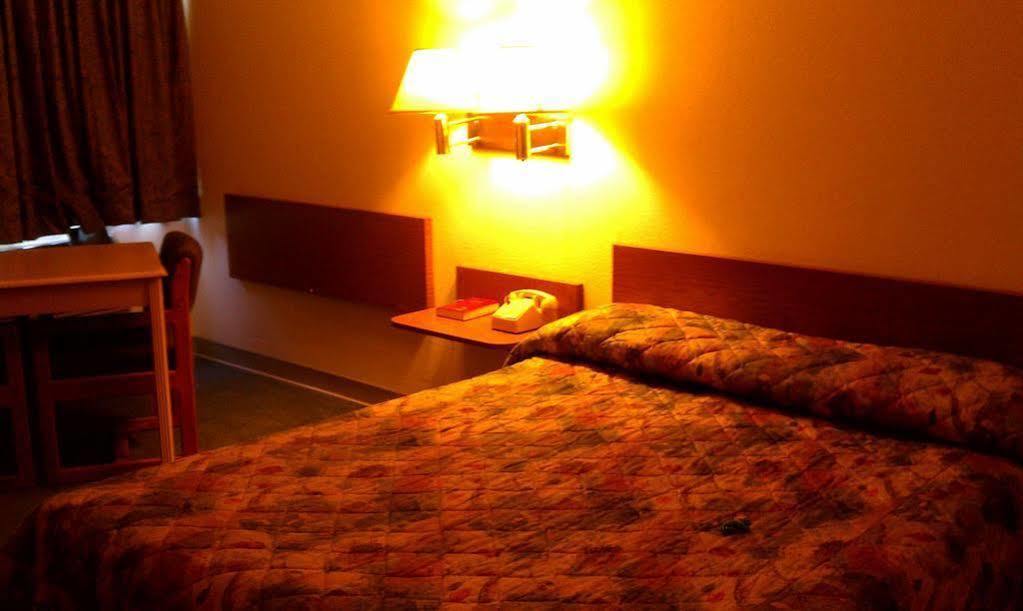 Colorado River Value Inn Булхед Сити Екстериор снимка
